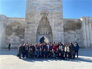 Mimarlık Tarihi Dersi Sultanhanı’nda İşlendi